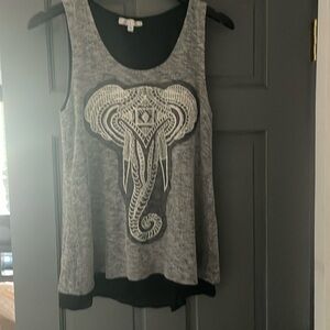 Moa Moa size medium shirt, 67% rayon